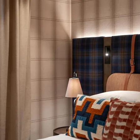Eight Cortina 5*